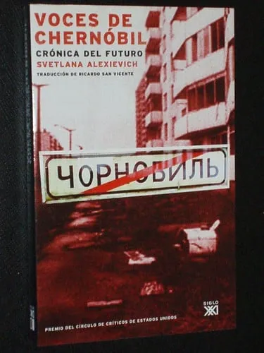 Portada de Voces de Chernóbil